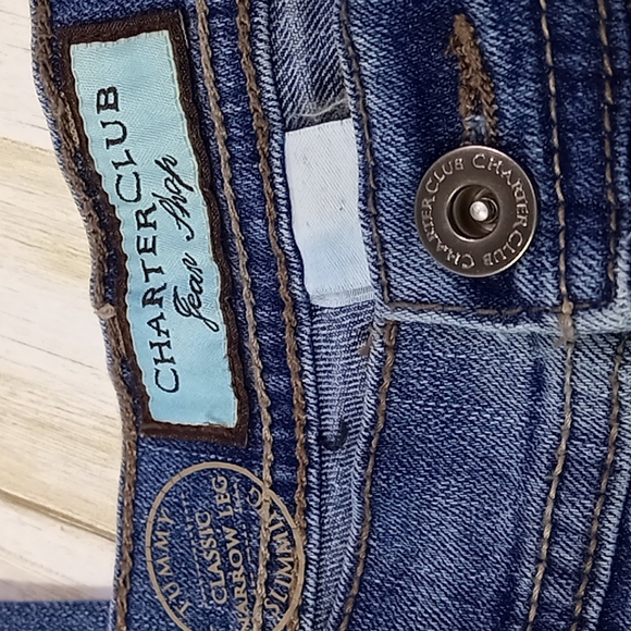 Charter Club Slimming Classic Narrow Leg Blue Jeans Size 8 Reg - Picture 14 of 16